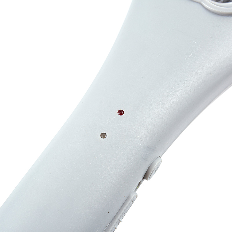 Fliegenklatsche in Form einer Lithiumbatterieschale mit großem Netz